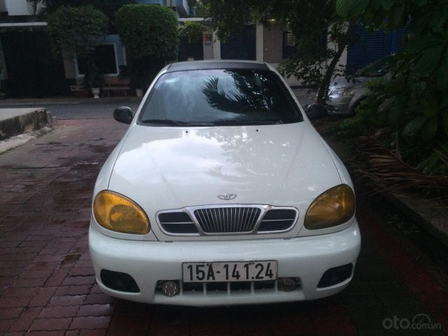 Cần bán Daewoo Lanos SX 2001, màu trắng bản đủ0