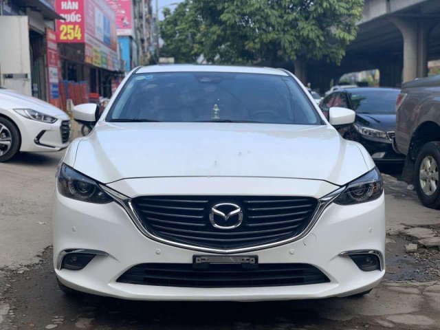 Cần bán xe Mazda 6 2.0 AT đời 2019, màu trắng, 910tr