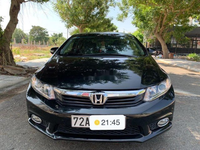 Cần bán gấp Honda Civic năm sản xuất 2014, màu đen còn mới