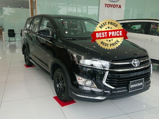 Bán ô tô Toyota Innova sản xuất 2019, màu đen, mới hoàn toàn