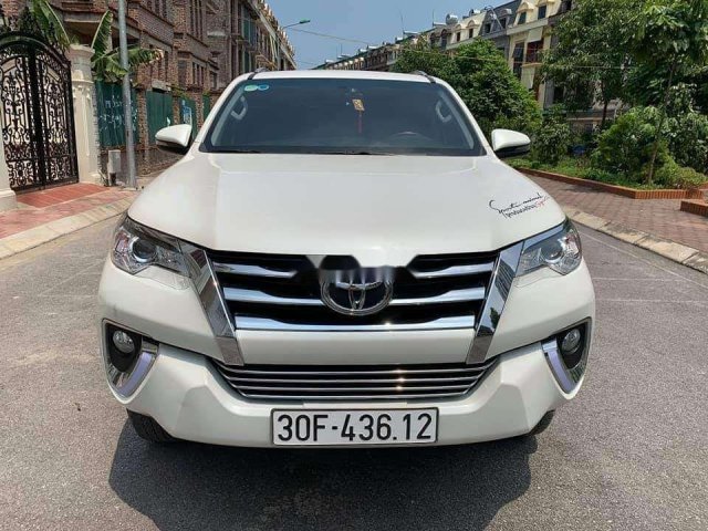 Cần bán Toyota Fortuner năm sản xuất 2018, màu trắng  