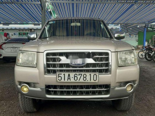 Cần bán gấp Ford Everest sản xuất 2008, nhập khẩu  