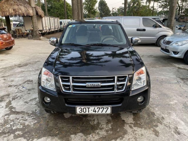 Cần bán gấp Isuzu Dmax sản xuất năm 2009, màu đen, nhập khẩu nguyên chiếc còn mới0