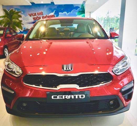 Bán Kia Cerato đời 2019, màu đỏ, nhập khẩu, mới hoàn toàn