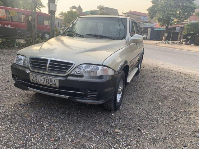 Bán Ssangyong Musso sản xuất 2004, màu vàng, xe nhập, số sàn máy dầu0