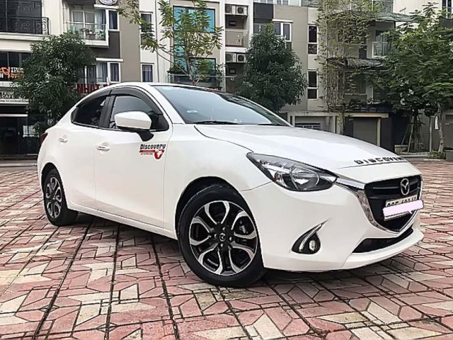 Cần bán Mazda 2 1.5AT năm sản xuất 2016, màu trắng chính chủ0