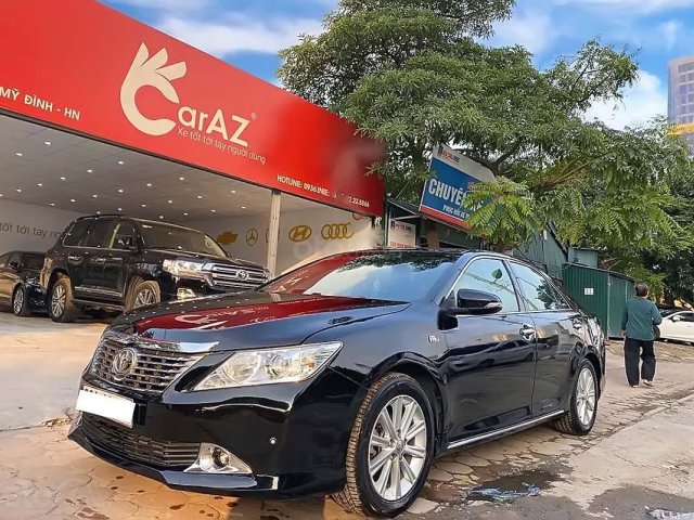 Bán Toyota Camry 2.5Q 2013, màu đen chính chủ, giá 745tr0