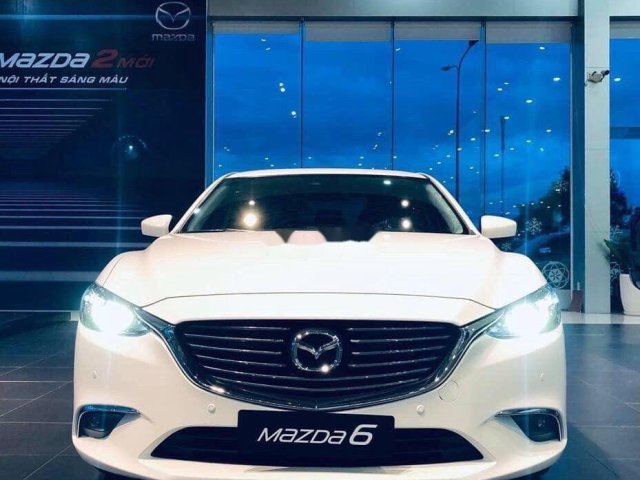 Bán Mazda 6 sản xuất 2019, màu trắng, có sẵn, giao ngay0