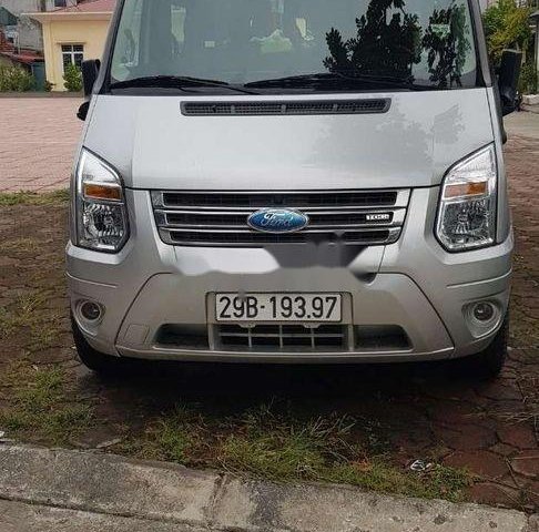 Bán Ford Transit Luxury sản xuất 2017, màu bạc 