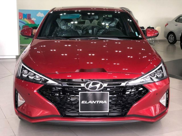 Bán Hyundai Elantra đời 2019, full màu giao ngay