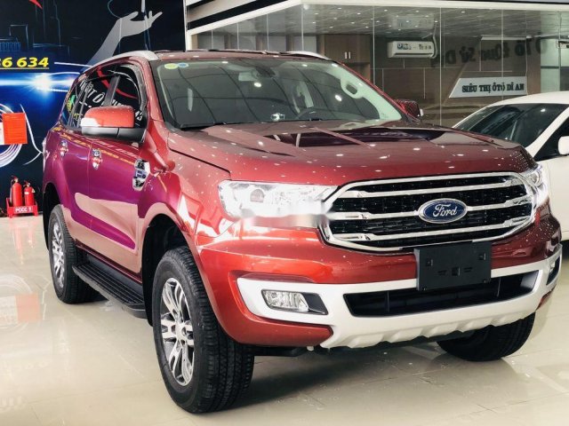 Cần bán xe Ford Everest đời 2019, màu đỏ, nhập khẩu0