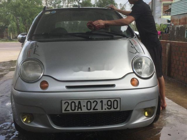 Chính chủ bán xe Daewoo Matiz đời 2006, màu bạc0