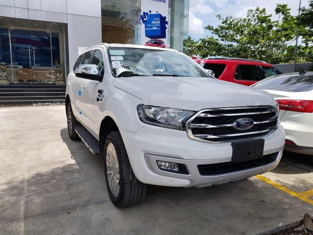 Bán Ford Everest 2019 giá chỉ từ 1.117 triệu đồng, đủ màu, giao ngay