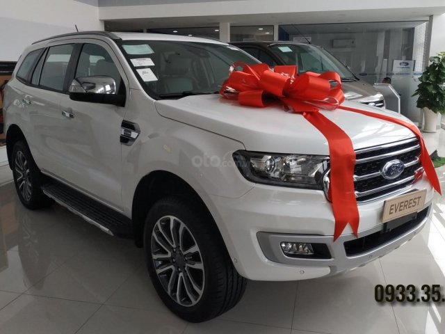 Bán xe Ford Everest bi turbo năm 2019, màu trắng, nhập khẩu0