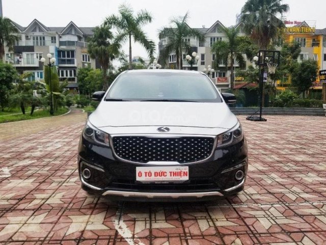 Cần bán chiếc xe Kia Sedona năm 2018, màu đen, giá tốt uy tín 0