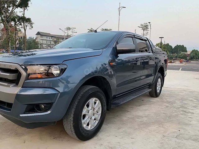 Xe Ford Ranger năm sản xuất 2017, màu xanh lam, nhập khẩu chính hãng