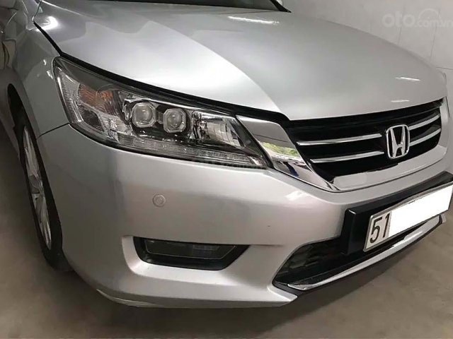 Xe Honda Accord năm sản xuất 2016, màu bạc, nhập khẩu chính hãng0