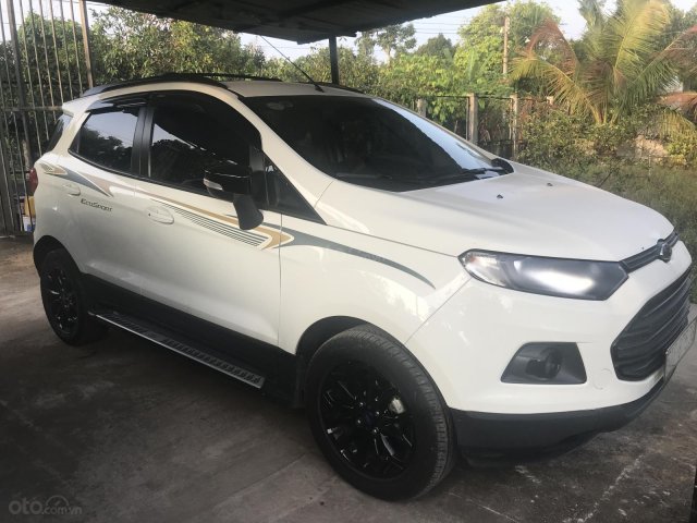 Bán xe Ford EcoSport Black Edition sản xuất 2017, màu trắng0