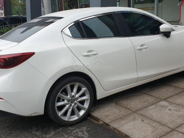 Bán Mazda 3 sản xuất 2018, màu trắng chính chủ [0708442279]0