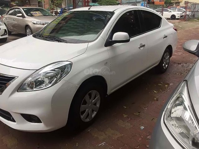 Bán xe Nissan Sunny 2017, màu trắng, xe nhập 