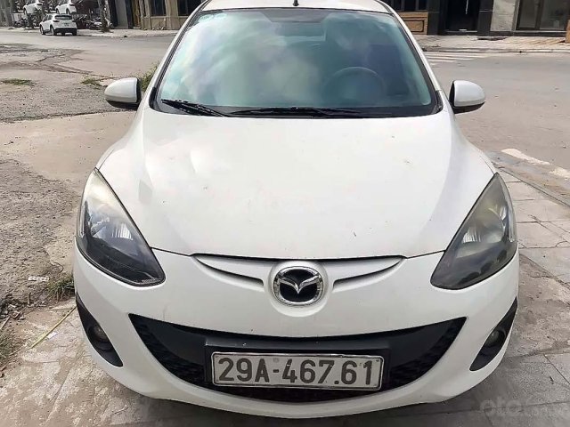 Bán ô tô Mazda 2 1.5 AT sản xuất năm 2011, màu trắng, giá 325tr