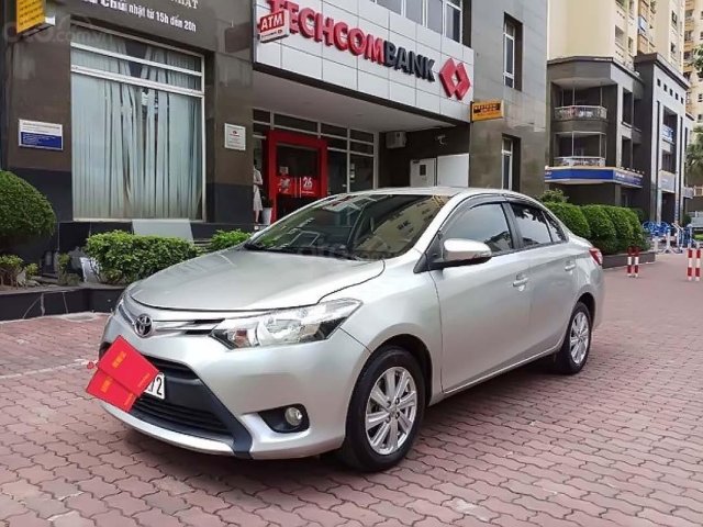 Bán Toyota Vios đời 2016, màu bạc số sàn, giá 415tr0