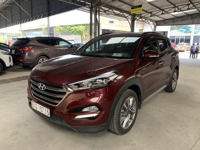 Cần bán xe Hyundai Tucson đăng ký 2018, màu đỏ, xe gia đình, giá chỉ 846 triệu, TL0