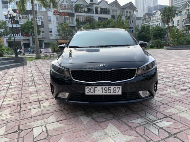 Bán Kia Cerato 1.6AT năm sản xuất 2018, màu đen0