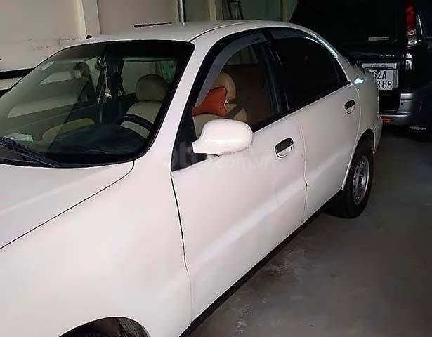 Bán Daewoo Lanos LS đời 2003, màu trắng, xe còn mới, giá tốt