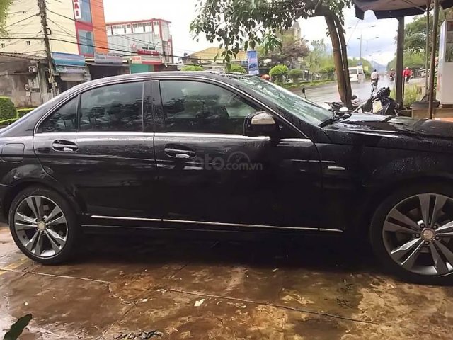 Bán ô tô Mercedes C230 đời 2009, màu đen số tự động