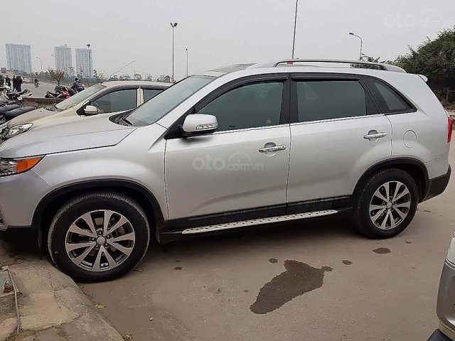 Bán Kia Sorento GAT sản xuất năm 2015, màu bạc, giá tốt