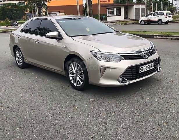 Cần bán gấp Toyota Camry 2.5Q đời 20180