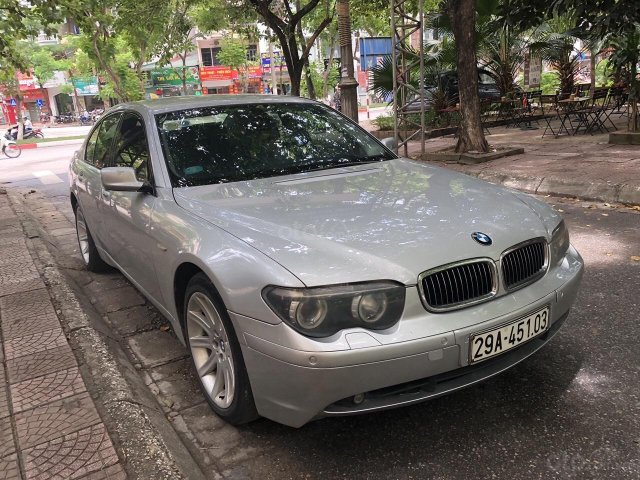 Cần bán xe BMW 7 Series 730D máy dầu 2 cầu đời 2004, màu bạc, nhập khẩu nguyên chiếc, liên hệ 0976780999