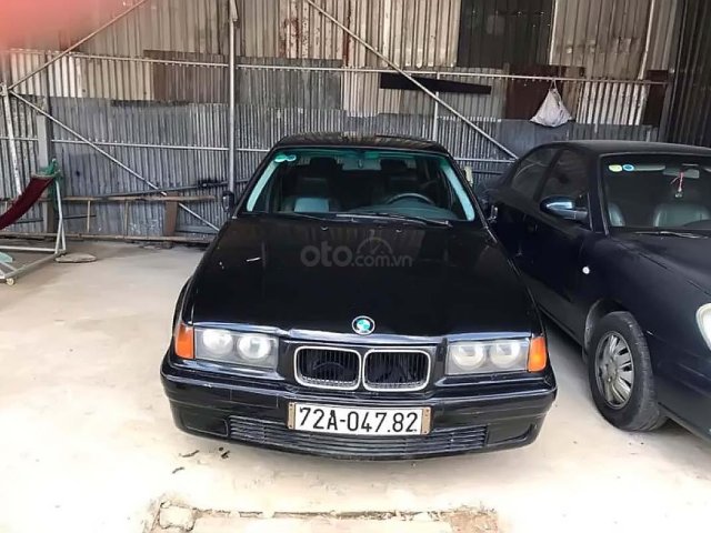 Bán BMW 3 Series 320i đời 1996, màu đen, xe nhập còn mới, 105 triệu