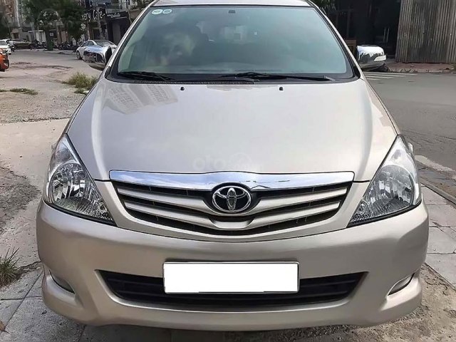 Bán xe Toyota Innova 2011 số sàn, giá tốt