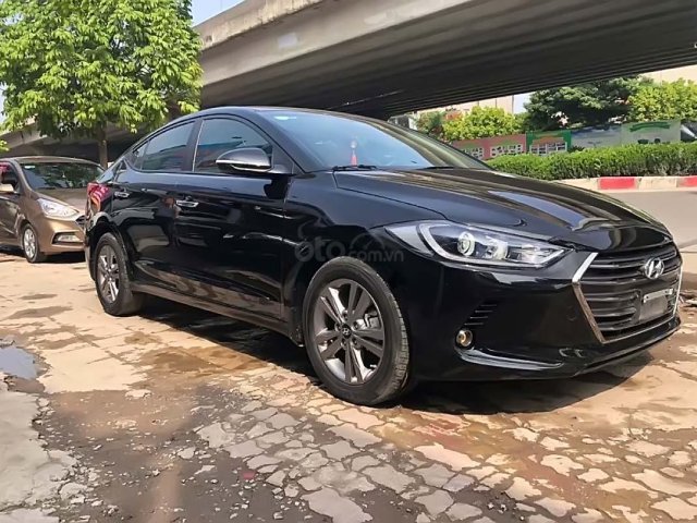Bán Hyundai Elantra GLS năm sản xuất 2019, màu đen, giá tốt