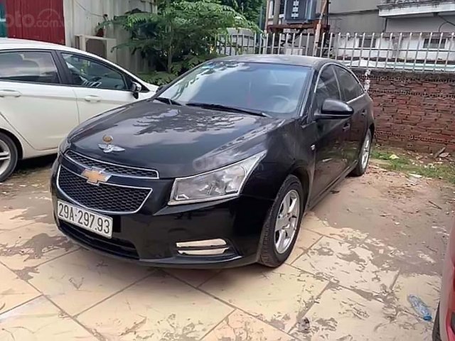 Bán Chevrolet Cruze LS 1.6 MT sản xuất năm 2011, màu đen, giá 268tr0