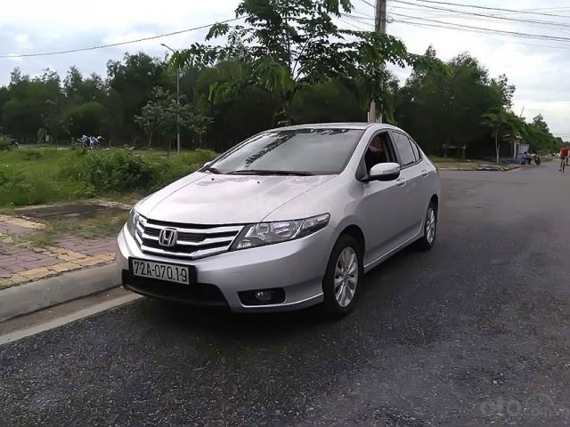 Bán Honda City 1.5 AT đời 2013, màu bạc, chính chủ 0