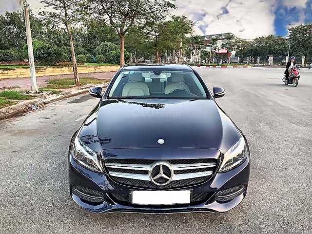 Bán Mercedes C200 sản xuất 2015, màu xanh lam