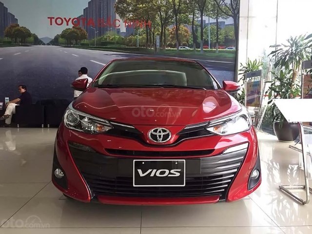 Cần bán xe Toyota Vios 1.5 CVT đời 2019, màu đỏ, 540tr0