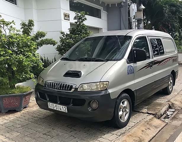 Cần bán Hyundai Starex 2003, màu bạc, nhập khẩu0