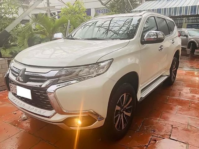 Cần bán xe Mitsubishi Pajero Sport năm sản xuất 2018, màu trắng, nhập khẩu chính hãng0