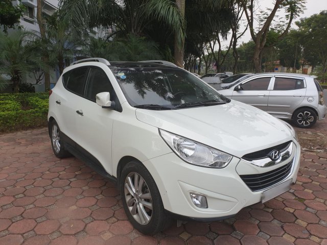 Cần bán Hyundai Tucson sản xuất 2010, màu trắng, nhập khẩu nguyên chiếc chính chủ, giá chỉ 510 triệu0