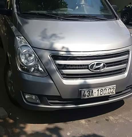 Bán Hyundai Grand Starex 2.5 MT năm sản xuất 2015, màu vàng, xe nhập0