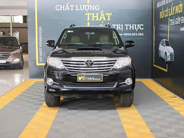 Cần bán Toyota Fortuner sản xuất 2016, màu đen