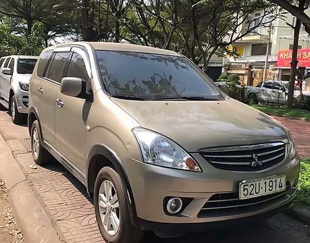 Bán xe Mitsubishi Zinger đời 2009, màu vàng0