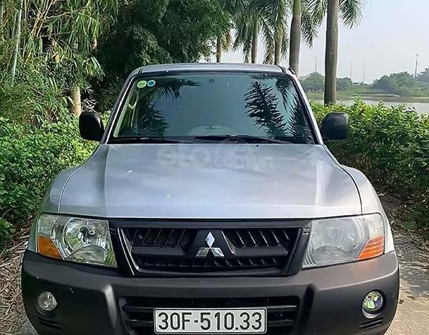 Bán xe Mitsubishi Pajero 3.0 năm sản xuất 2005, màu bạc chính chủ0