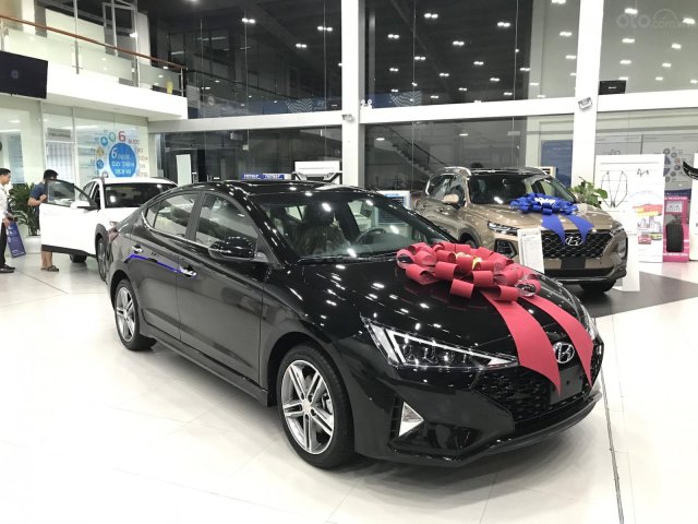 Hyundai Elantra Turbo Sport 2019.739 Triệu, có sẵn, giao ngay, tặng Full phụ kiện0