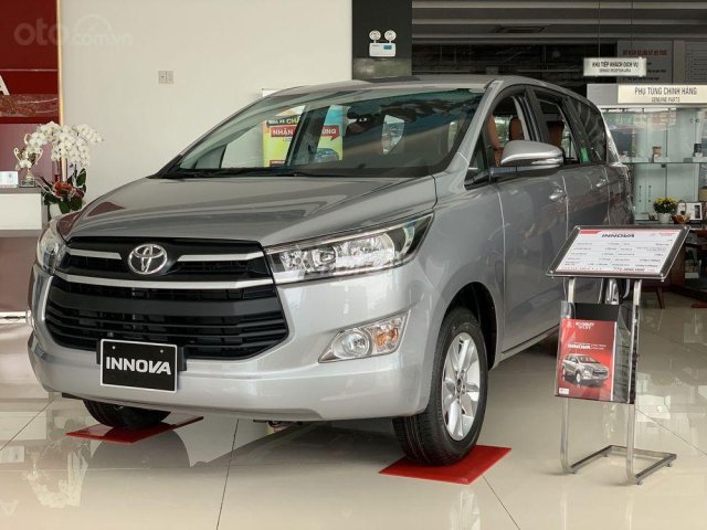 Bán xe Toyota Innova 2.0 E MT 2019, hỗ trợ vay trả góp 0% lãi suất, liên hệ: 0986682873 để nhận giá tốt