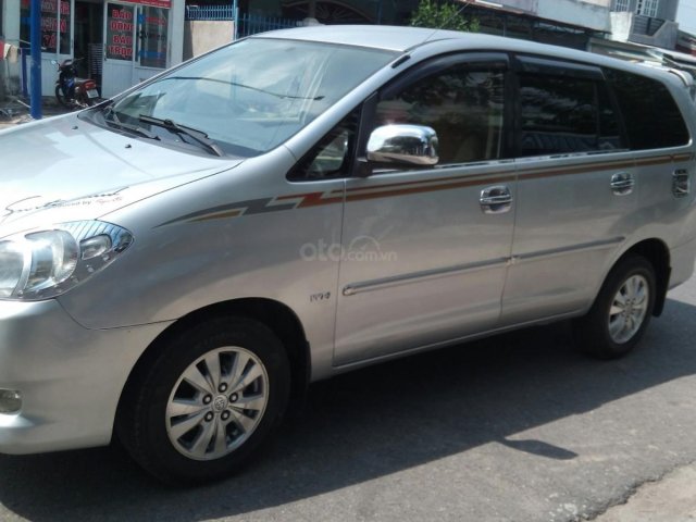 Cần bán xe Toyota Innova 2008, form mới, LH: 0355341978